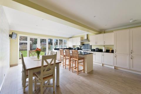 70 Danetree Road, Epsom, KT19 9RZ
