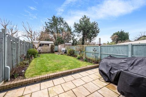 70 Danetree Road, Epsom, KT19 9RZ