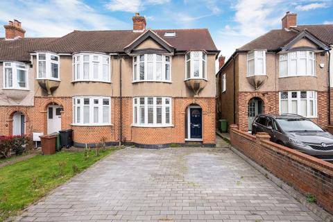 33 Vale Road, Worcester Park, KT4 7EA
