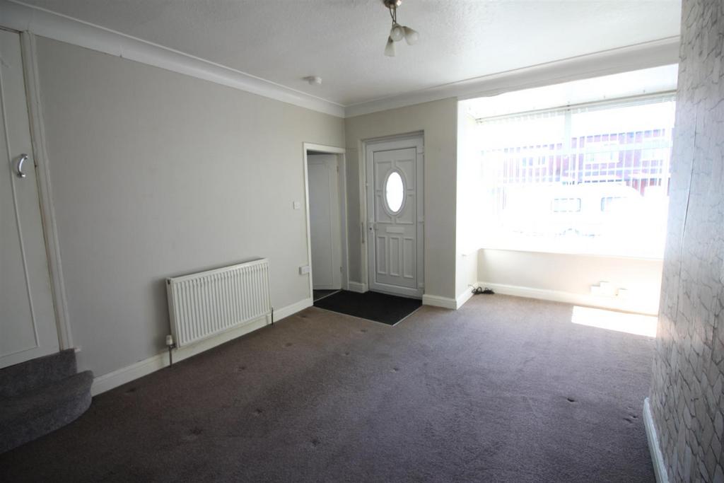 Dawlish Terrace, Leeds LS9 3 bed terraced house for sale £140,000