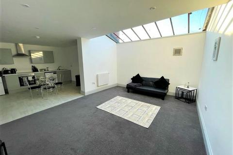 1 bedroom flat to rent, High Street, Slough SL1