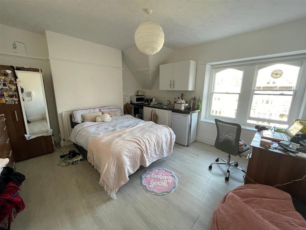 Whatley Road, Clifton, Bristol, BS8 12 bed house for sale £1,250,000