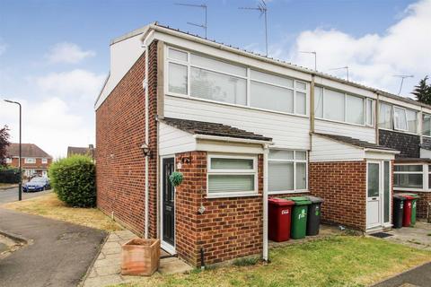3 bedroom end of terrace house for sale, Patricia Close, Cippenham