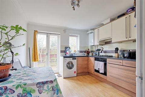 1 Saberton Close, Waterbeach, Cambridge, CB25 9QW