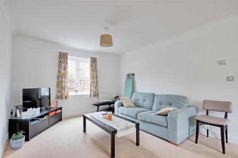1 Saberton Close, Waterbeach, Cambridge, CB25 9QW