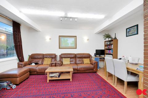 16 Wiseman Road, Leyton, London, E10 7BU