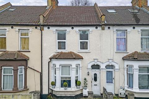 3 bedroom house for sale, Francis Avenue, Ilford