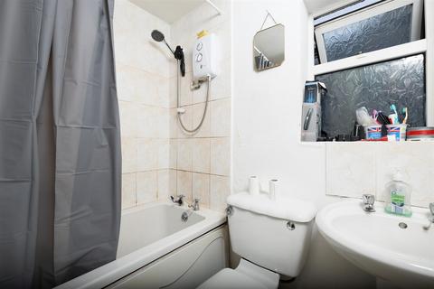2 bedroom flat for sale - Clifton Place,North Hill, Plymouth