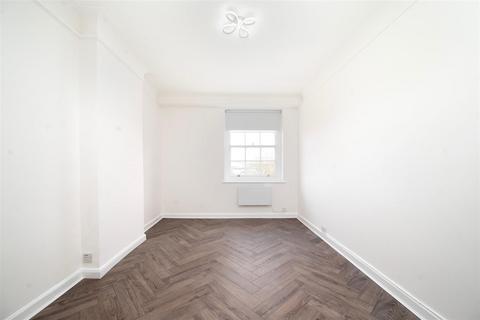 1 bedroom apartment for sale, Grove End Road, St John's Wood NW8