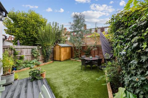 5 bedroom semi-detached house to rent - Ramillies Road, London