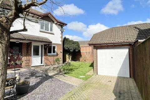 31 Fosters Spring, Lytchett Matravers, Poole, BH16 6NE