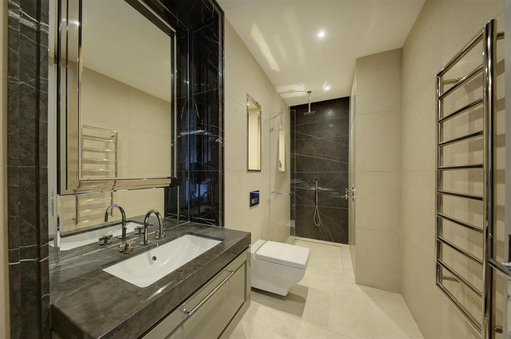 Bedroom 2 En-Suite