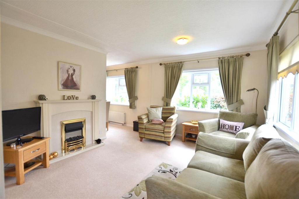 Living Room.JPG