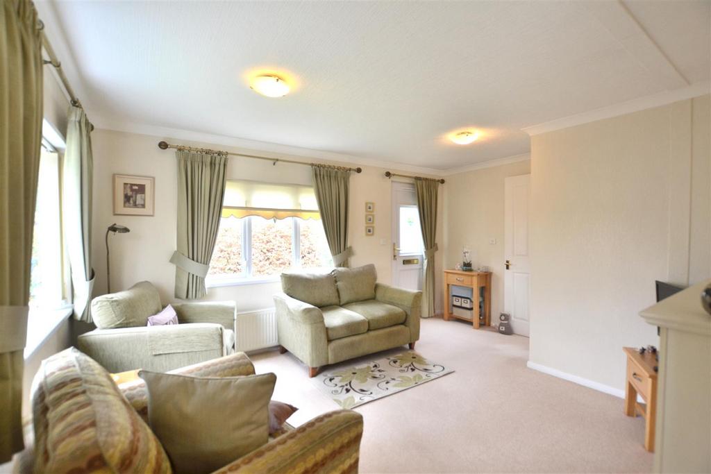Living Room 1.JPG
