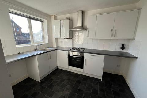 1 bedroom flat for sale, Smithy Lane, Huddersfield HD8