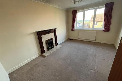 1 bedroom flat for sale, Smithy Lane, Huddersfield HD8