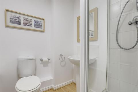36 Emperor Close, Nottingham, NG5 1QR