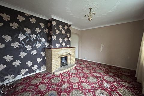 3 bedroom semi-detached house for sale - Chestnut Avenue, Gorseinon, Swansea