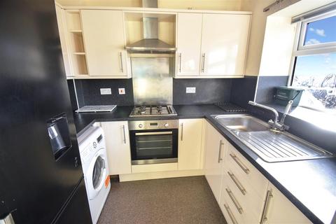 2 bedroom flat to rent - Fairfield Road, Buxton