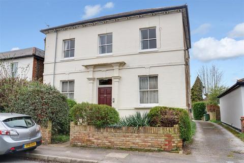 2 bedroom duplex for sale, Park Road, East Molesey