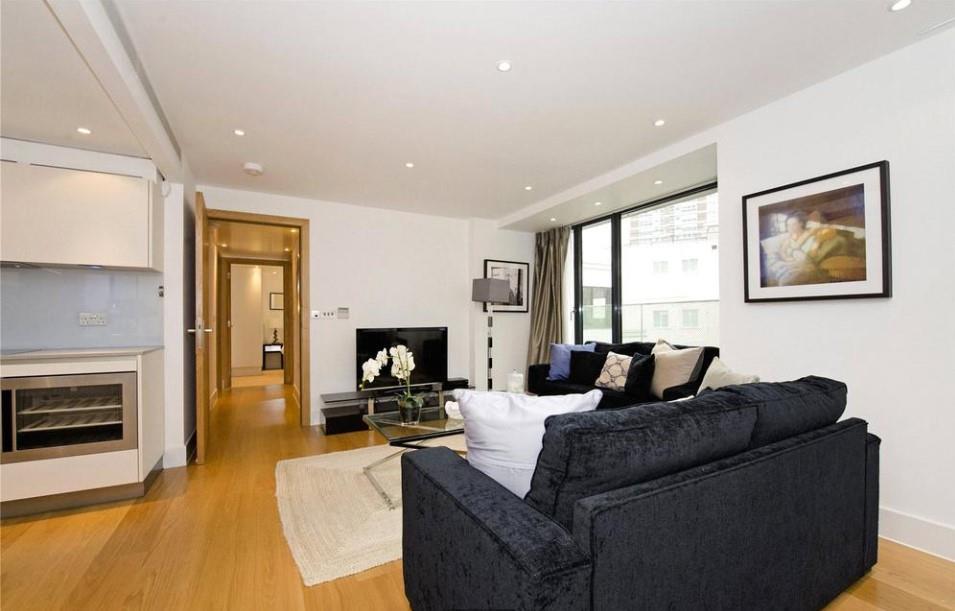 3.6 2 hyde park square 3.jpg