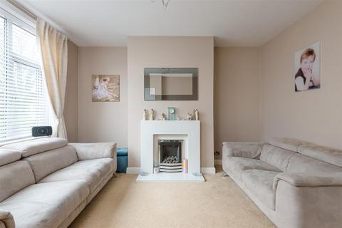 2 Laverdene Close, Sheffield, S17 4HG