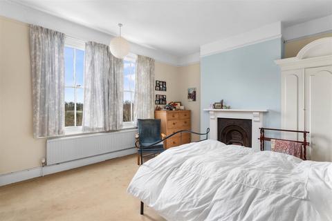 4 bedroom semi-detached house for sale, Stephenson Terrace, Worcester