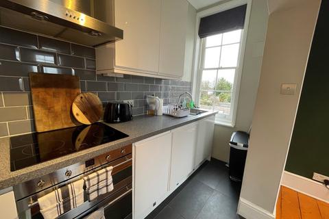 1 bedroom apartment to rent - Alma Road, Windsor SL4
