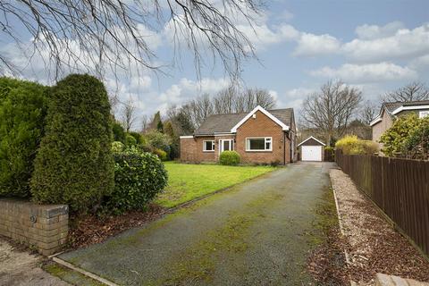 3 bedroom detached bungalow for sale, Fixby Park Drive, Fixby