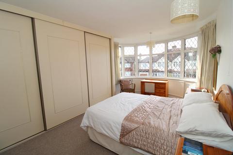 41 The Grove, West Wickham, BR4 9JT