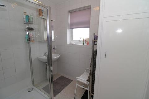 41 The Grove, West Wickham, BR4 9JT