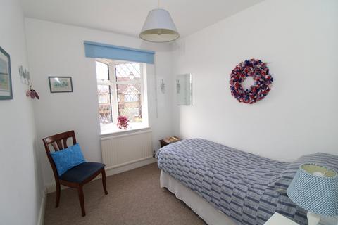 41 The Grove, West Wickham, BR4 9JT