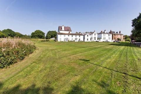 2 bedroom cottage for sale, Victoria Road, Southborough, Tunbridge Wells, TN4