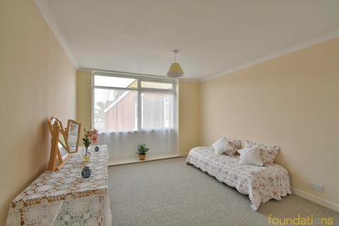 2 bedroom flat for sale, Bolebrooke Road, Bexhill-on-Sea, TN40