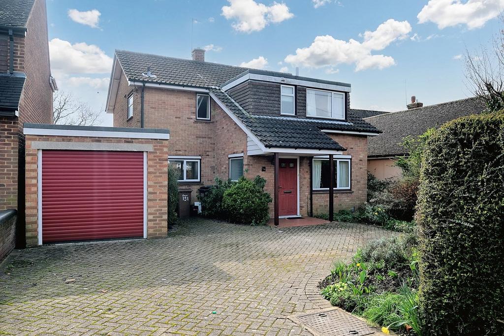 Galleywood Road, Chelmsford CM2 4 bed detached house for sale £600,000