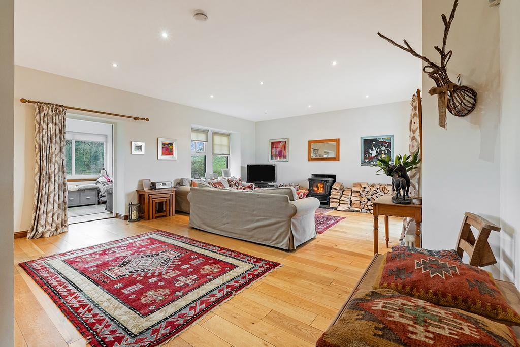 Dunblane, FK15 3 bed cottage for sale £520,000