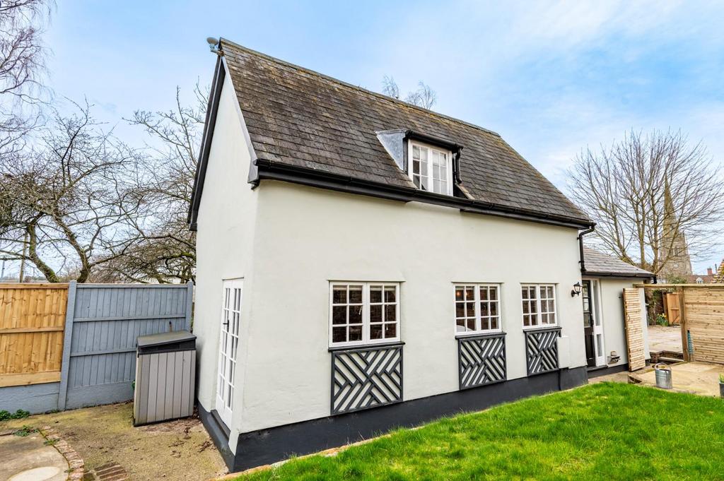 Newbiggen Street, Thaxted, Dunmow, Essex 2 bed detached house for sale