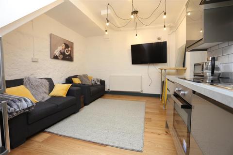 5 bedroom house to rent, Clarendon Road, Hove