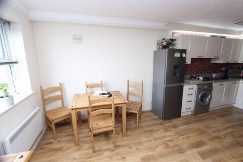 2 bedroom flat for sale, Cysgod Y Bryn, Rhos on Sea, Colwyn Bay, LL28