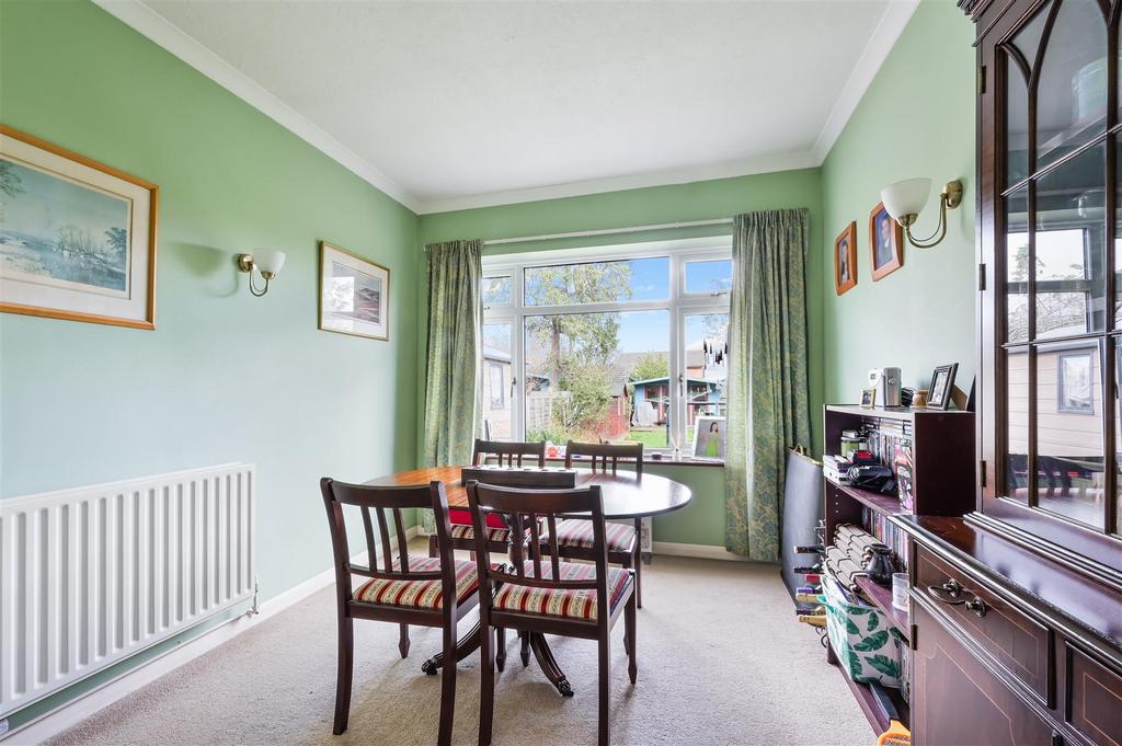 Chessington road
