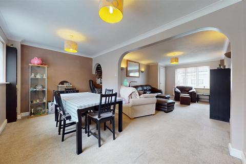 4 bedroom end of terrace house for sale - Pannier Place, Downs Barn