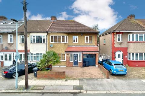 4 bedroom end of terrace house for sale, Jarrow Road, Chadwell Heath, RM6