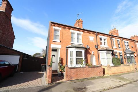 3 bedroom end of terrace house for sale, Harborough Road, Rushden NN10