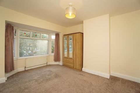 3 bedroom semi-detached house to rent - Norton Lees Crescent, Norton Lees, Sheffield, S8 8SQ