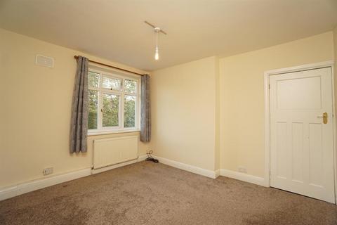 3 bedroom semi-detached house to rent - Norton Lees Crescent, Norton Lees, Sheffield, S8 8SQ