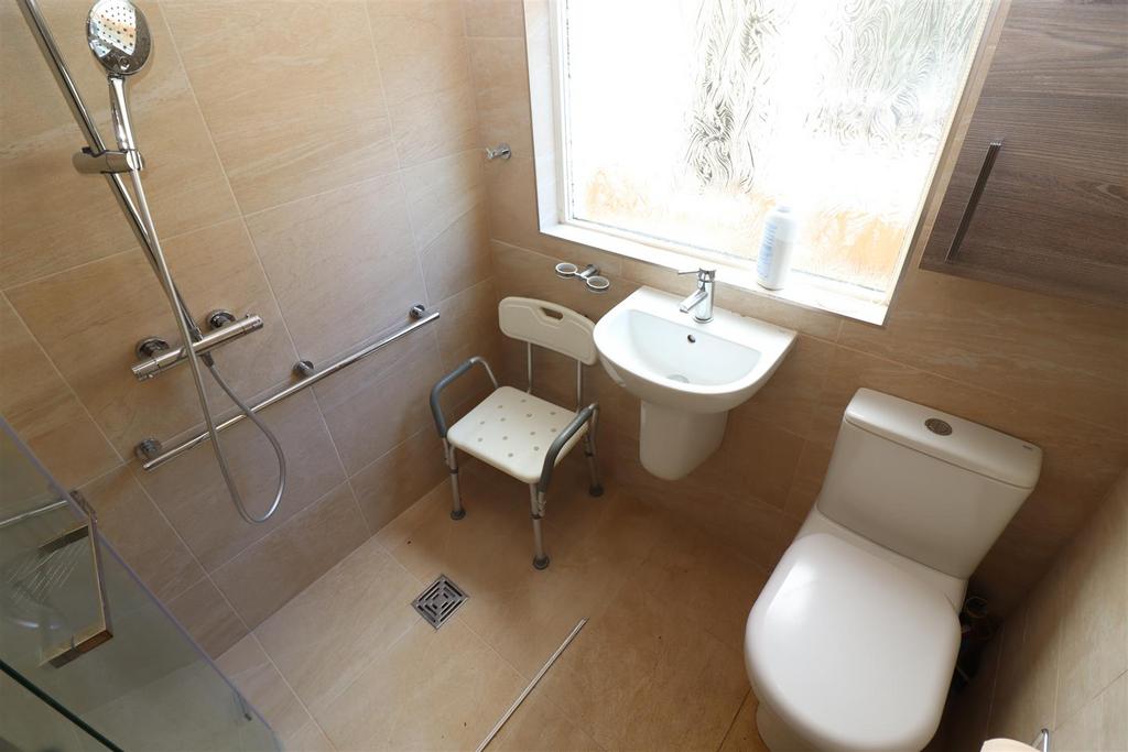 Shower Room / WC
