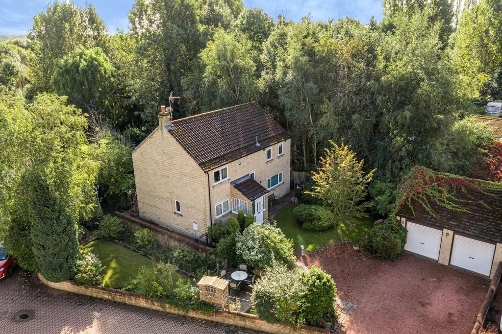 Waver Court, Barkston Ash, Tadcaster 4 bed detached house £550,000