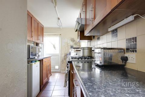 2 bedroom terraced house for sale, Spencer Road, Walthamstow, London, E17