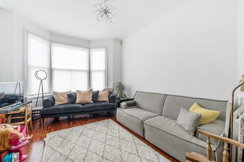 3 bedroom terraced house for sale, Windsor Road, London NW2