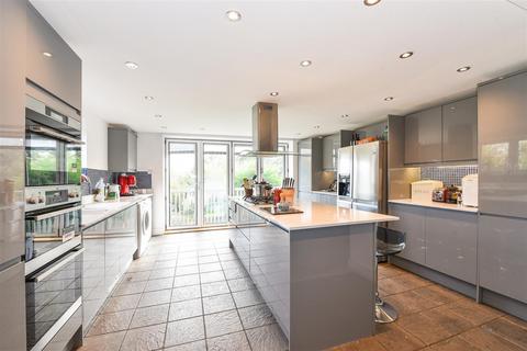 3 bedroom end of terrace house for sale - Ford Road, Arundel